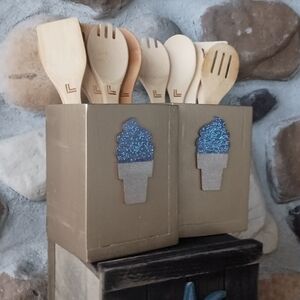 COPY - Wooden ice cream 🍦 handcrafted Holder